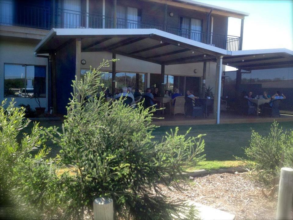 Centrebreak Beach Stay Green Head Exterior foto